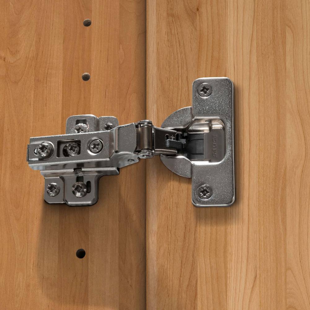 8-türiger Schrank in Erle teilmassiv - Dilacco